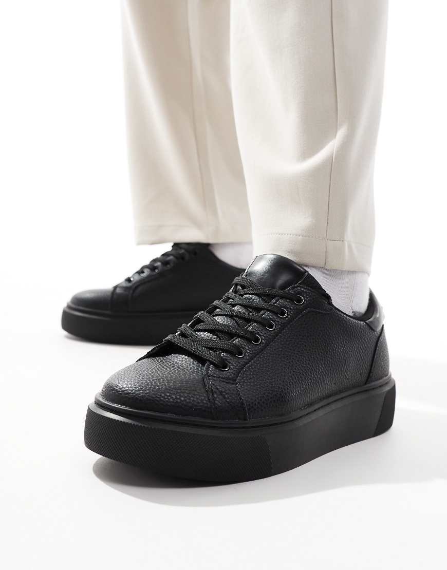 ASOS DESIGN - Sneaker zum Schnüren in Schwarz mit dicker Sohle von ASOS DESIGN