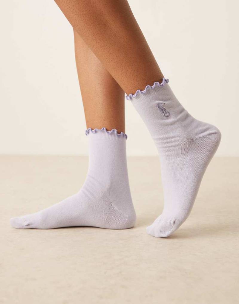 ASOS DESIGN - Socken in Lila mit Seepferdchen-Stickerei von ASOS DESIGN