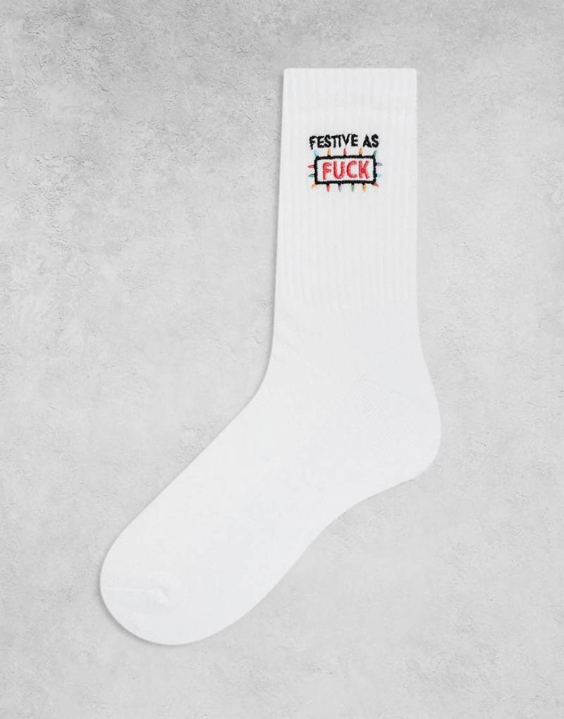 ASOS DESIGN - Socken in Weiß mit weihnachtlicher „Festive As Fuck"-Stickerei von ASOS DESIGN