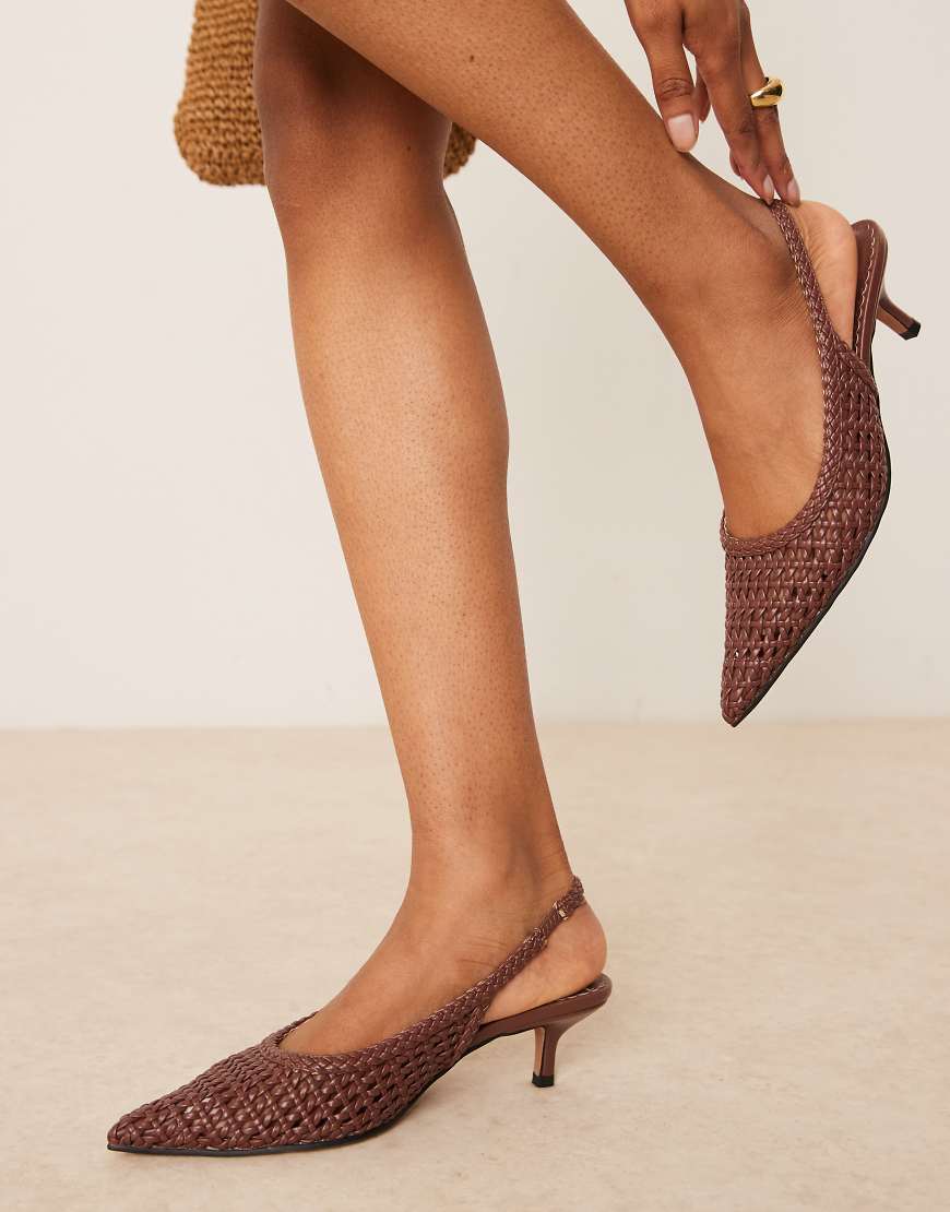 ASOS DESIGN - Starry - Schuhe in Schokobraun mit Webstruktur und mittelhohem Absatz ASOS DESIGN - Starry - Schuhe in Schokobraun mit Webstruktur und mittelhohem Absatz von ASOS DESIGN