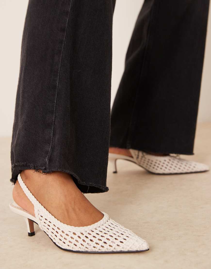 ASOS DESIGN - Starry - Schuhe in Wollweiß mit Flechtdesign und mittelhohem Absatz von ASOS DESIGN