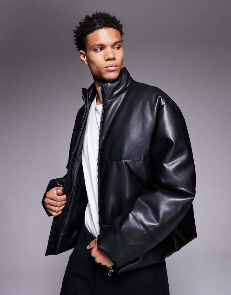 ASOS DESIGN - Steppjacke aus Kunstleder in Schwarz von ASOS DESIGN