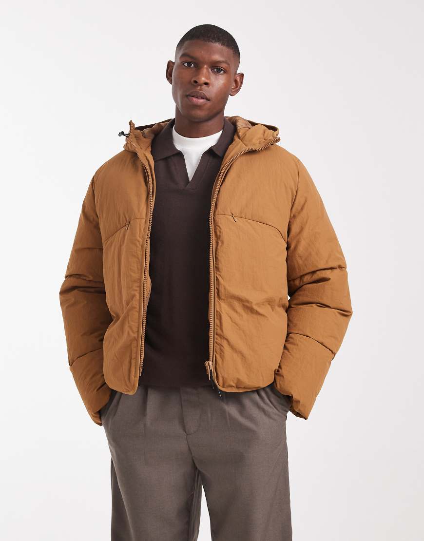 ASOS DESIGN - Steppjacke in Hellbraun mit Ziernaht von ASOS DESIGN