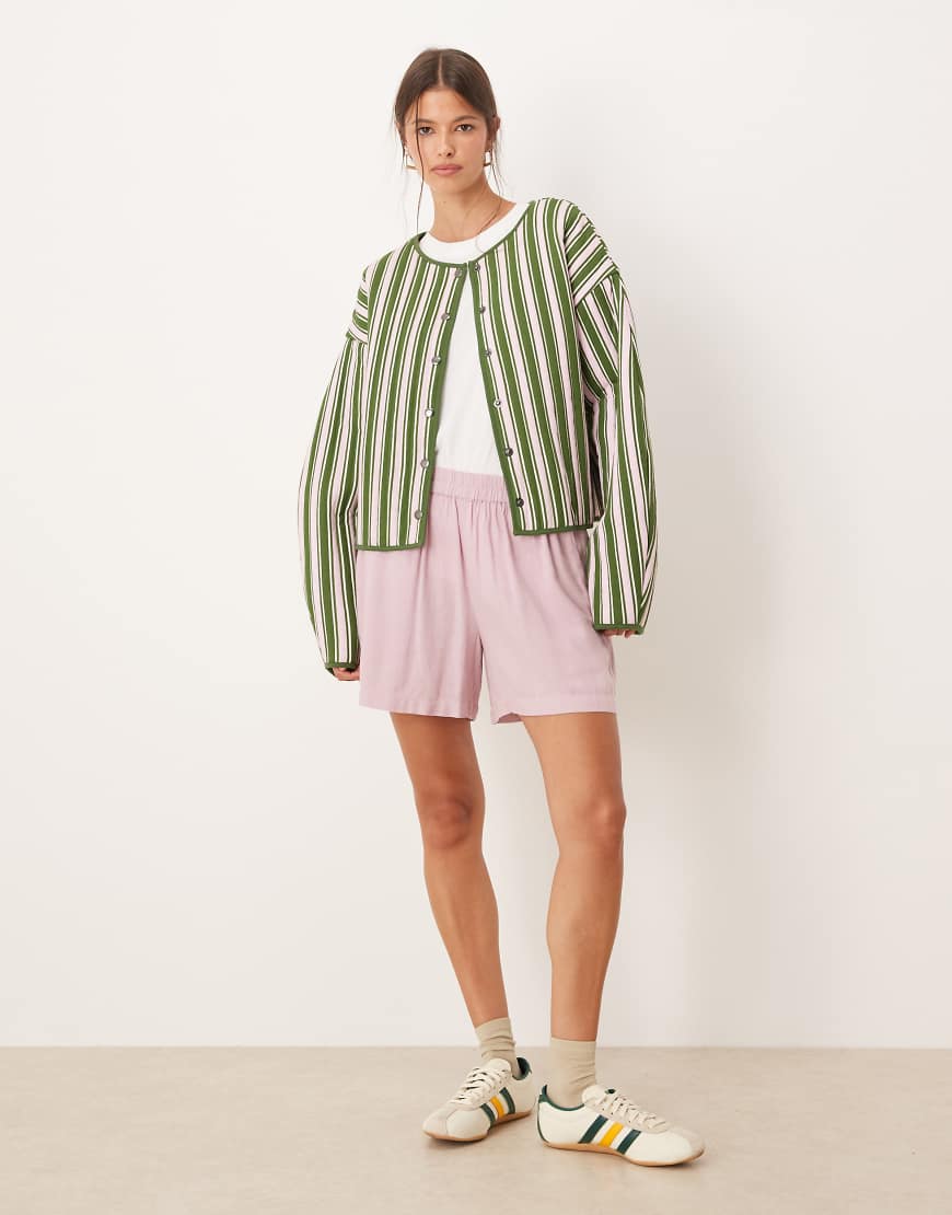 ASOS DESIGN - Steppjacke in Rosa und Grün mit Streifen und Stickerei-Bunt von ASOS DESIGN