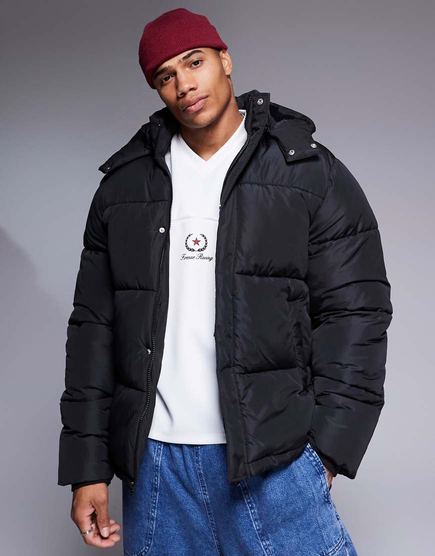 ASOS DESIGN - Steppjacke in Schwarz mit abnehmbarer Kapuze ASOS DESIGN - Steppjacke in Schwarz mit abnehmbarer Kapuze von ASOS DESIGN