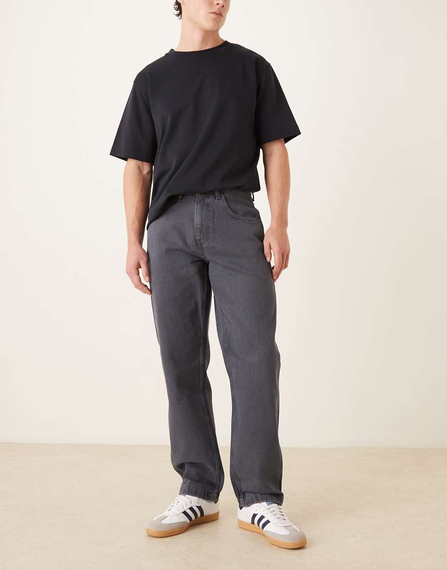 ASOS DESIGN - Straight-Fit-Jeans in überfärbtem Blau von ASOS DESIGN