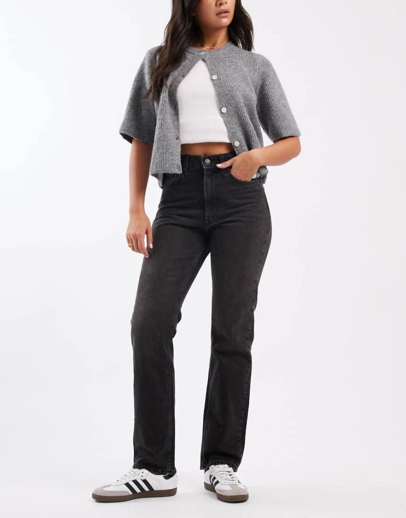 ASOS DESIGN - Straight-Jeans im 90er-Stil in Schwarz von ASOS DESIGN