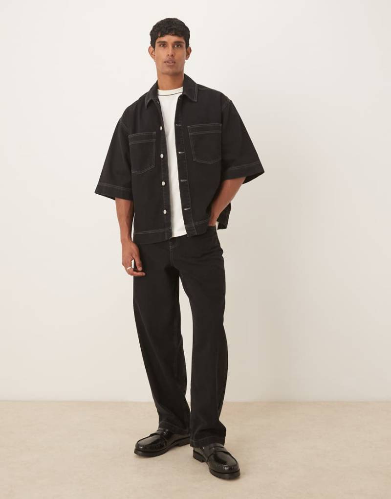 ASOS DESIGN - Straight Jeans in Schwarz mit lockerer Passform, Kombiteil von ASOS DESIGN