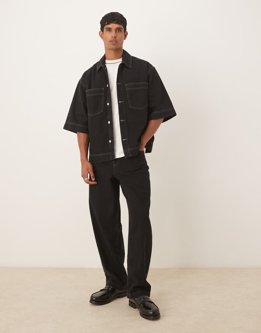 ASOS DESIGN - Straight Jeans in Schwarz mit lockerer Passform, Kombiteil ASOS DESIGN - Straight Jeans in Schwarz mit lockerer Passform, Kombiteil von ASOS DESIGN