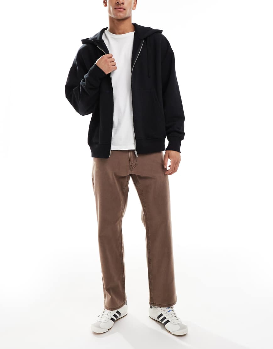 ASOS DESIGN - Straight Jeans in brauner Waschung-Brown von ASOS DESIGN