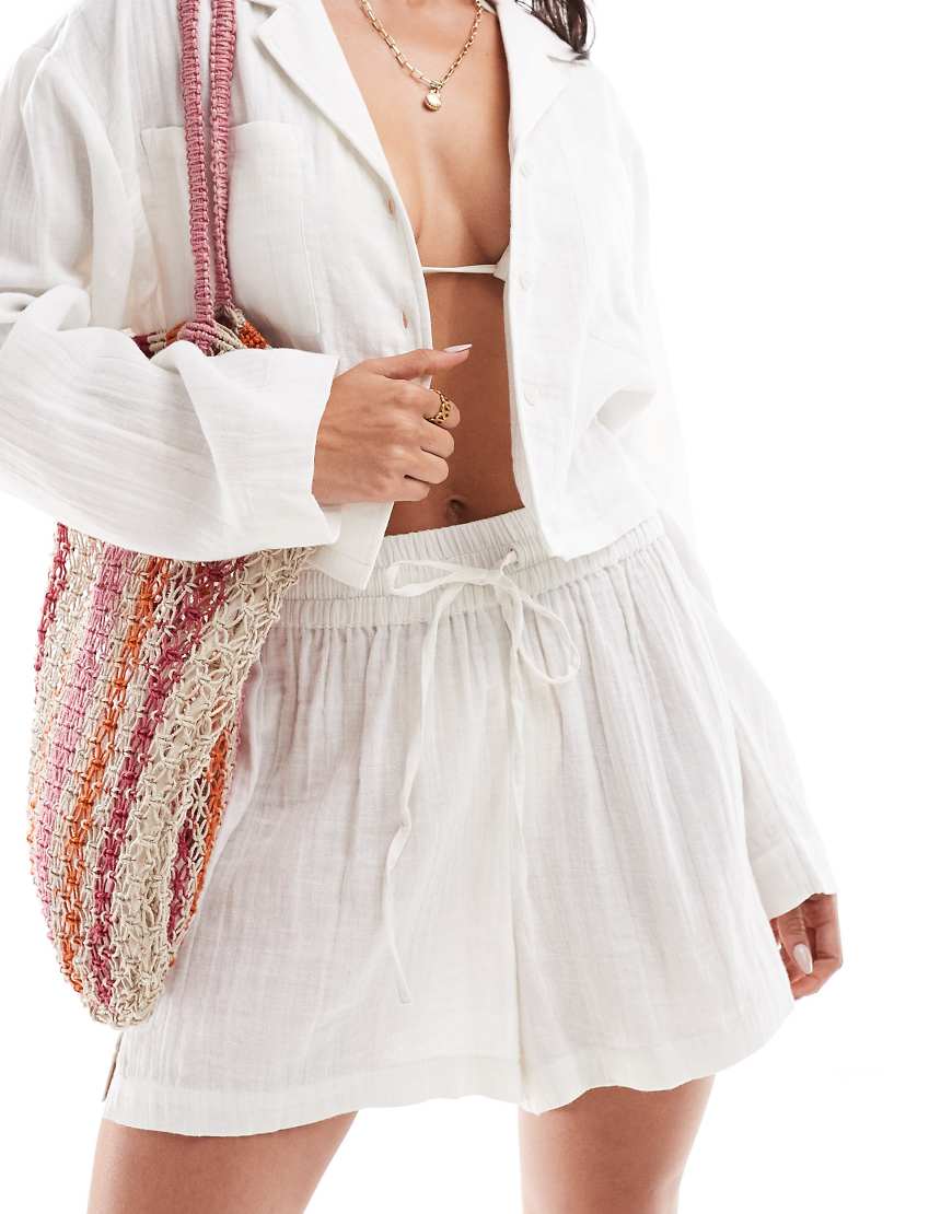ASOS DESIGN - Strand-Shorts aus Baumwolle in Weiß, Kombiteil ASOS DESIGN - Strand-Shorts aus Baumwolle in Weiß, Kombiteil von ASOS DESIGN