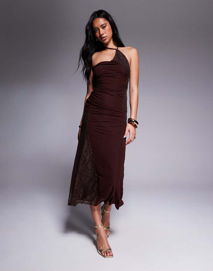 ASOS DESIGN - Stretch-Midikleid aus Chiffon in Schokobraun mit Spitzenbesatz im Patchwork-Design ASOS DESIGN - Stretch-Midikleid aus Chiffon in Schokobraun mit Spitzenbesatz im Patchwork-Design von ASOS DESIGN