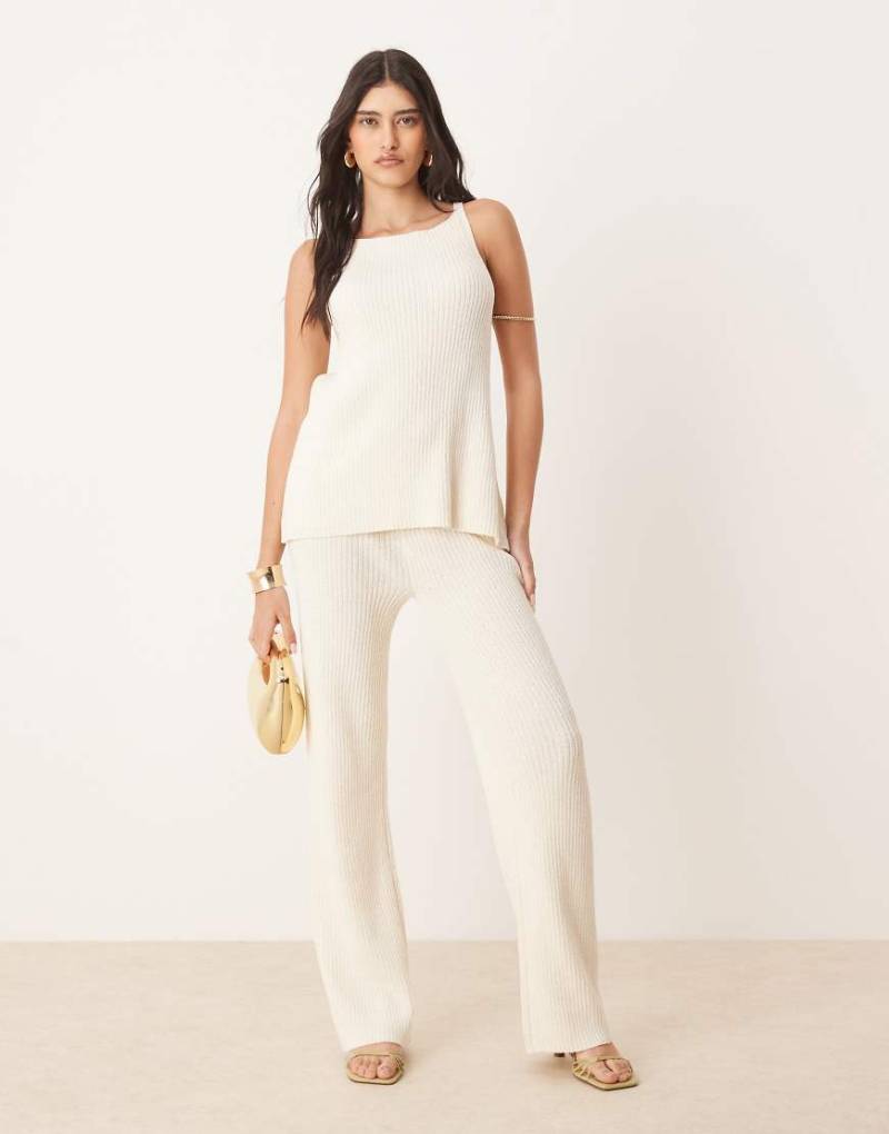 ASOS DESIGN - Strick-Hose mit weitem Bein aus Flammengarn in Creme, Kombiteil-Weiß von ASOS DESIGN