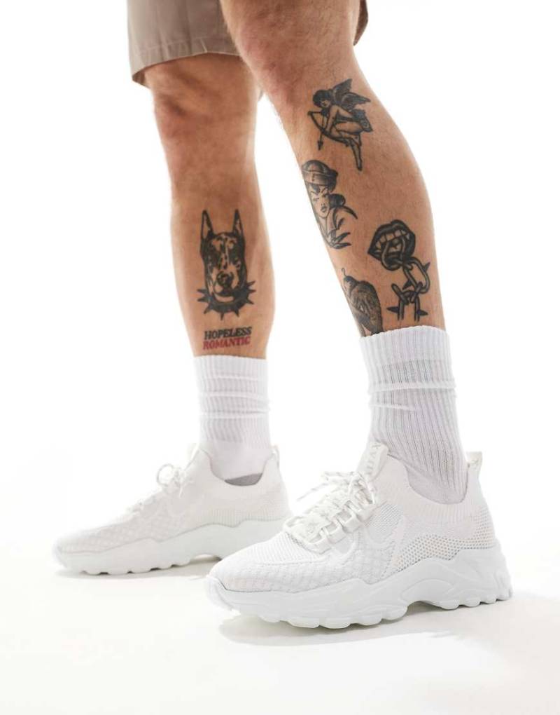 ASOS DESIGN - Strick-Sneaker in Weiß zum Schnüren von ASOS DESIGN