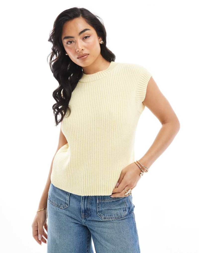 ASOS DESIGN - Strick-Tanktop in Buttermilch-Gelb von ASOS DESIGN