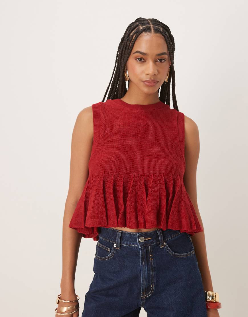 ASOS DESIGN - Strick-Tanktop in Rot mit Schößchen-Rüschensaum von ASOS DESIGN