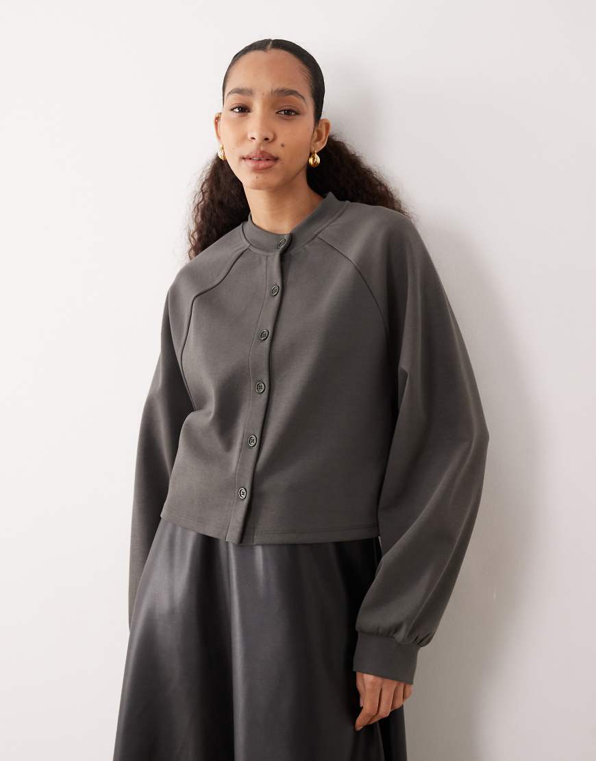 ASOS DESIGN - Strickjacke aus Interlock-Stoff in Anthrazit-Grau von ASOS DESIGN