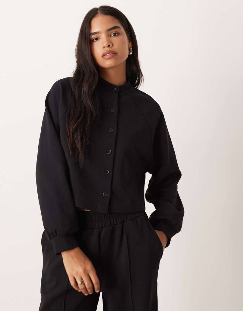 ASOS DESIGN - Strickjacke aus Interlock-Stoff in Schwarz, Kombiteil-Brown von ASOS DESIGN