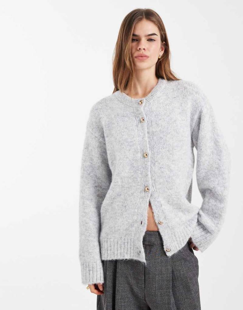 ASOS DESIGN - Strickjacke in Anthrazit mit Metalldetails und Wollanteil-Grau von ASOS DESIGN