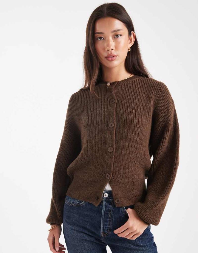 ASOS DESIGN - Strickjacke in Braun mit Kokonärmeln-Brown von ASOS DESIGN