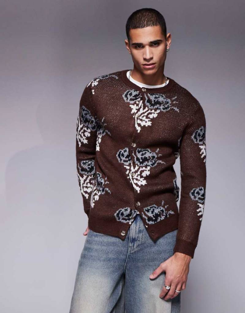 ASOS DESIGN - Strickjacke in Braun mit Rundhalsausschnitt und Blumenmuster von ASOS DESIGN