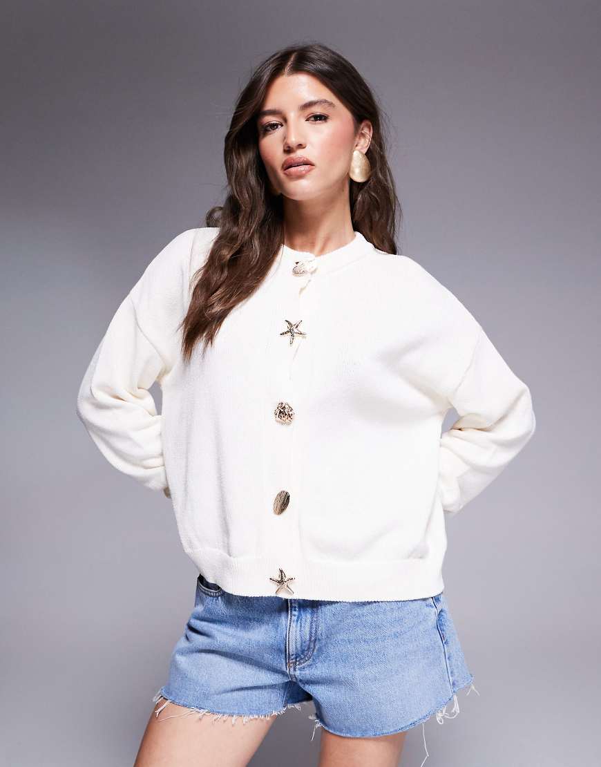 ASOS DESIGN - Strickjacke in Ecru mit goldfarbenen Knöpfen-Weiß von ASOS DESIGN