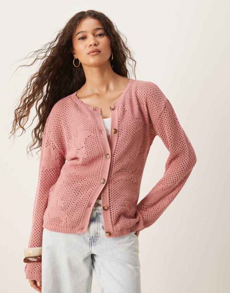 ASOS DESIGN - Strickjacke in Rosa mit Spitzendetail von ASOS DESIGN