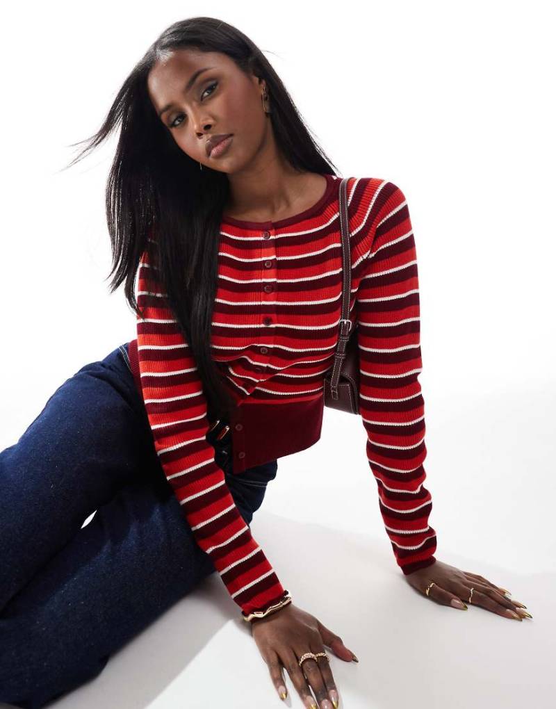 ASOS DESIGN - Strickjacke in Rot gestreift mit Rundhalsausschnitt-Bunt von ASOS DESIGN