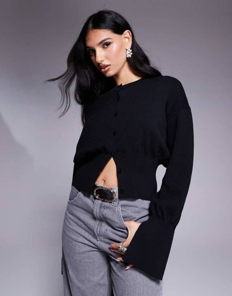 ASOS DESIGN - Strickjacke in Schwarz mit gerafftem Design von ASOS DESIGN