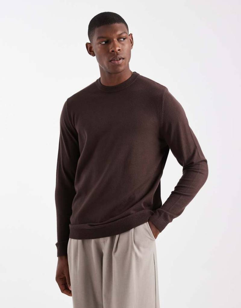 ASOS DESIGN - Strickpullover in Braun mit Rundhalsausschnitt-Brown von ASOS DESIGN