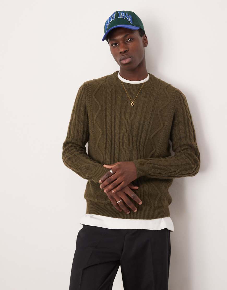 ASOS DESIGN - Strickpullover in Khaki mit Zopfmuster und Rundhalsausschnitt-Grün ASOS DESIGN - Strickpullover in Khaki mit Zopfmuster und Rundhalsausschnitt-Grün von ASOS DESIGN