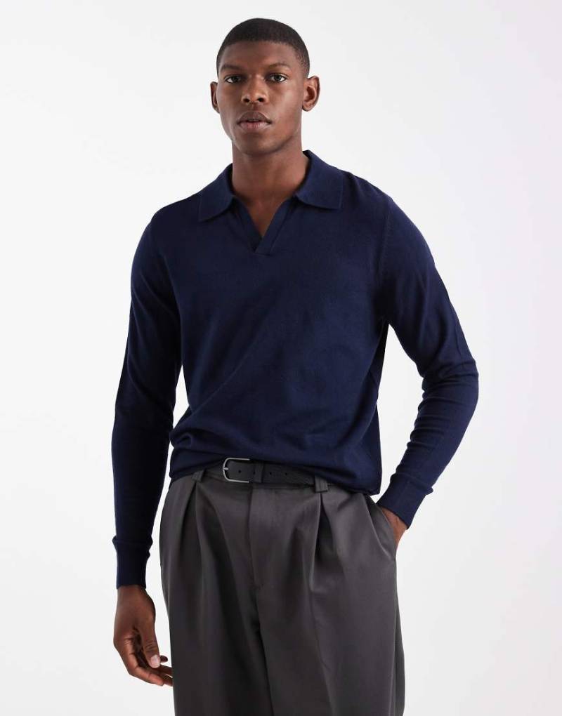 ASOS DESIGN - Strickpullover in Marineblau mit eingekerbtem Ausschnitt von ASOS DESIGN