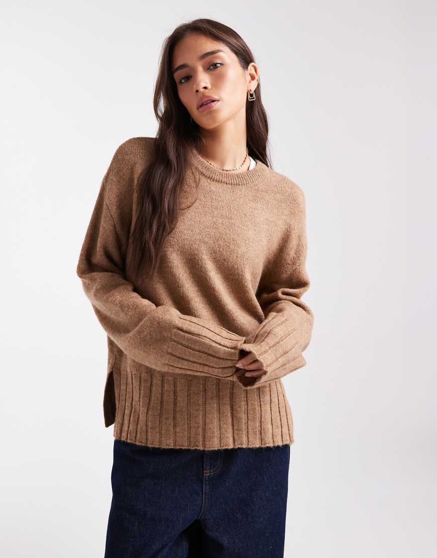 ASOS DESIGN - Strickpullover in Mokka mit weiten Ärmeln-Neutral von ASOS DESIGN