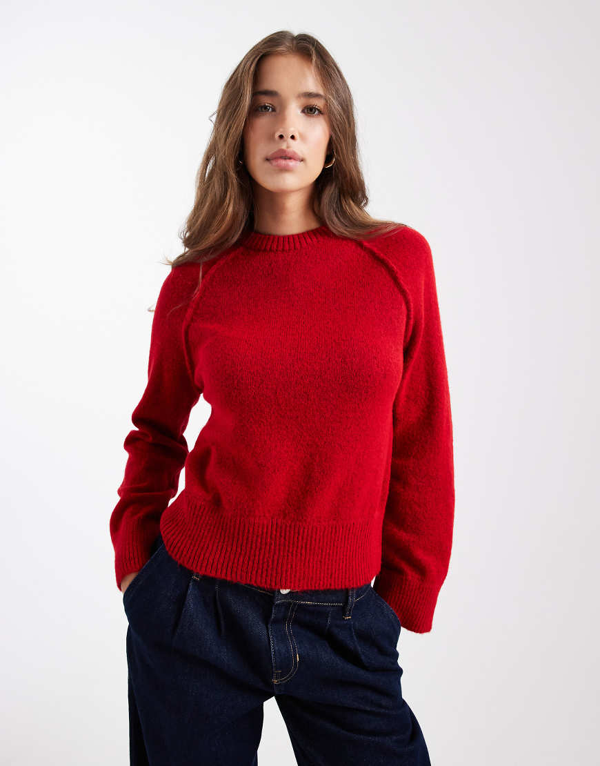 ASOS DESIGN - Strickpullover in Rot mit Rundhalsausschnitt und Raglanärmeln von ASOS DESIGN
