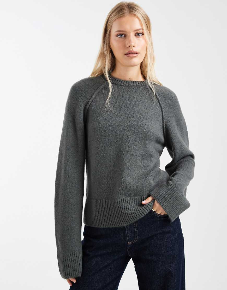 ASOS DESIGN - Strickpullover in Schwarz mit Rundhalsausschnitt und Raglanärmeln von ASOS DESIGN