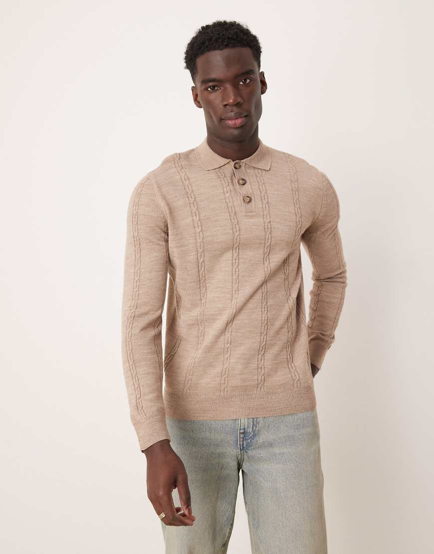 ASOS DESIGN - Strickpullover in Steinbeige mit Streifen in Zopfmuster und Polokragen-Neutral von ASOS DESIGN