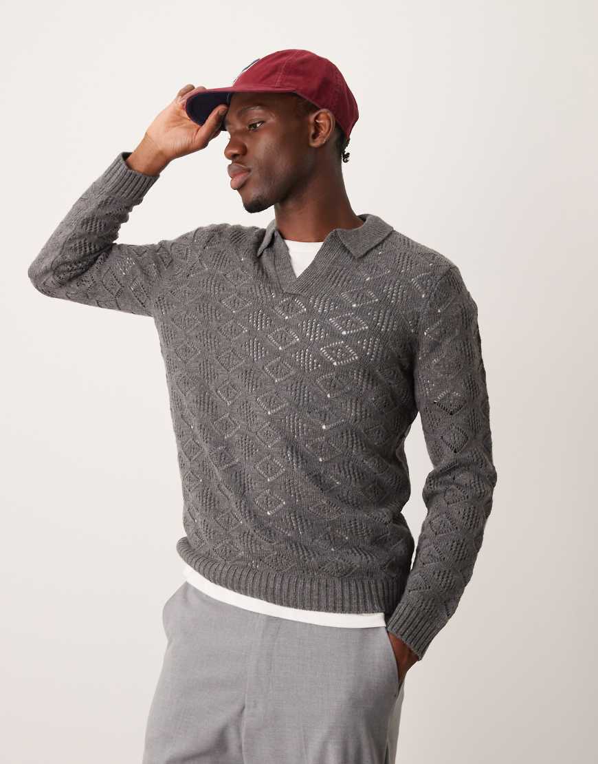 ASOS DESIGN - Strickpullover in strukturiertem Grau mit eingekerbtem Ausschnitt ASOS DESIGN - Strickpullover in strukturiertem Grau mit eingekerbtem Ausschnitt von ASOS DESIGN