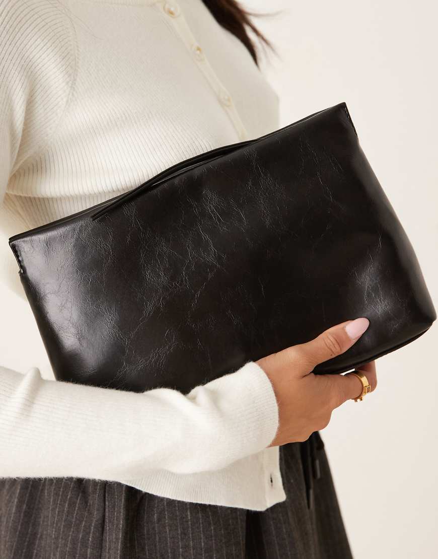 ASOS DESIGN - Strukturierte Clutch in Schwarz mit Reißverschluss oben-Keine Farbe ASOS DESIGN - Strukturierte Clutch in Schwarz mit Reißverschluss oben-Keine Farbe von ASOS DESIGN