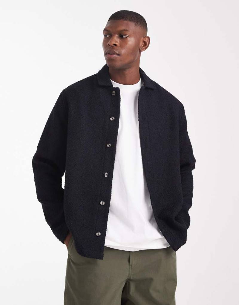 ASOS DESIGN - Strukturierte Hemdjacke in Schwarz von ASOS DESIGN