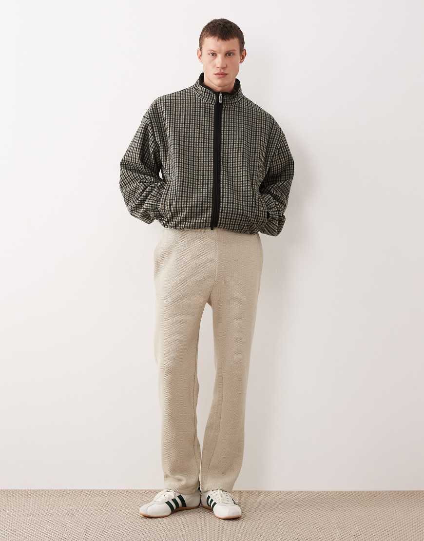 ASOS DESIGN - Strukturierte Jogginghose in Beige mit geradem Bein-Neutral von ASOS DESIGN