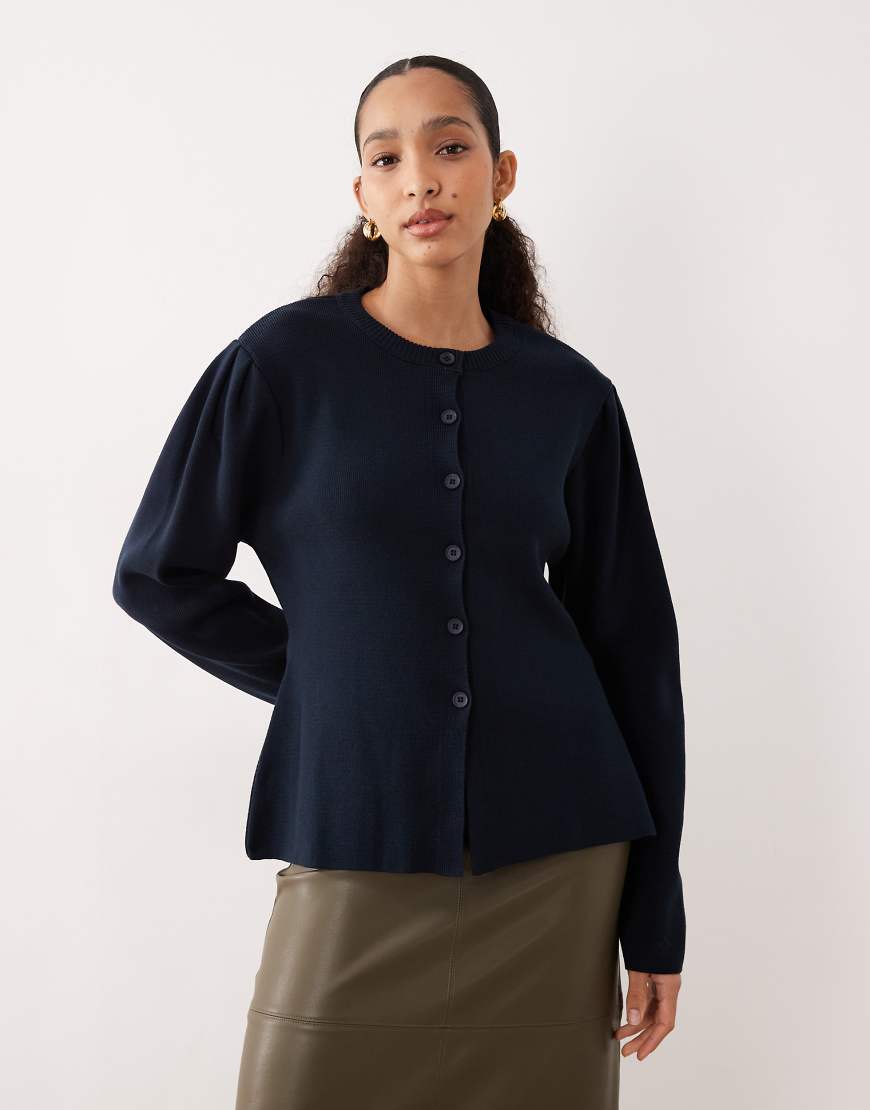 ASOS DESIGN - Strukturierte Strickjacke in Marineblau mit tailliertem Schnitt und Puffärmeln von ASOS DESIGN