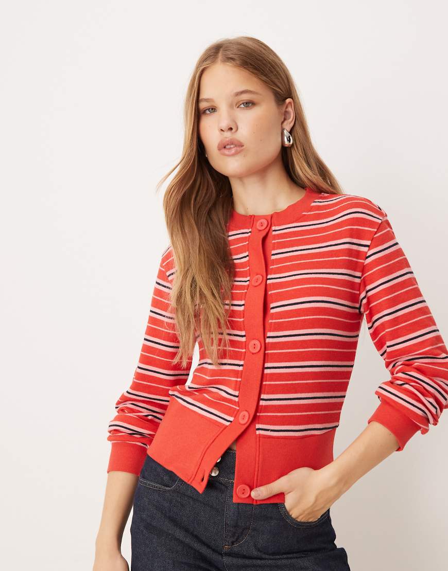 ASOS DESIGN - Strukturierte Strickjacke in gestreiftem Rot-Bunt ASOS DESIGN - Strukturierte Strickjacke in gestreiftem Rot-Bunt von ASOS DESIGN