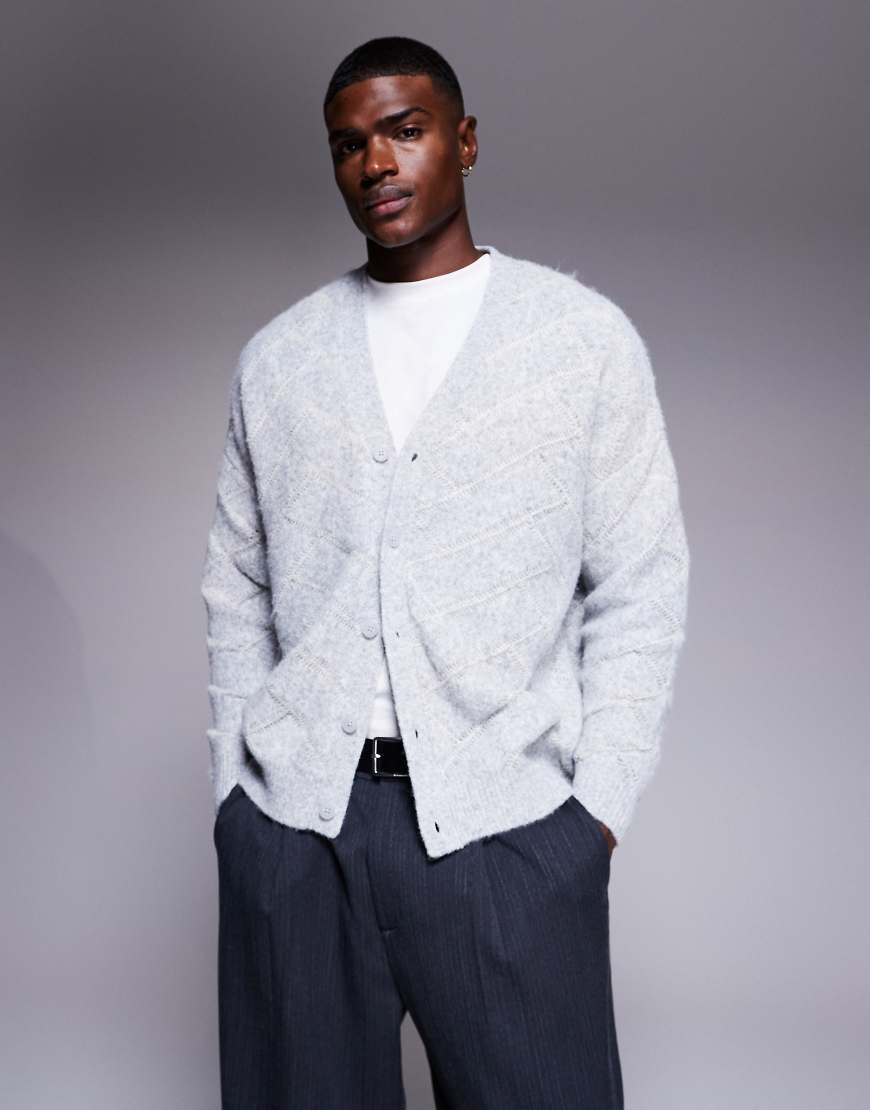 ASOS DESIGN - Strukturierte Super-Oversize-Strickjacke in Grau von ASOS DESIGN