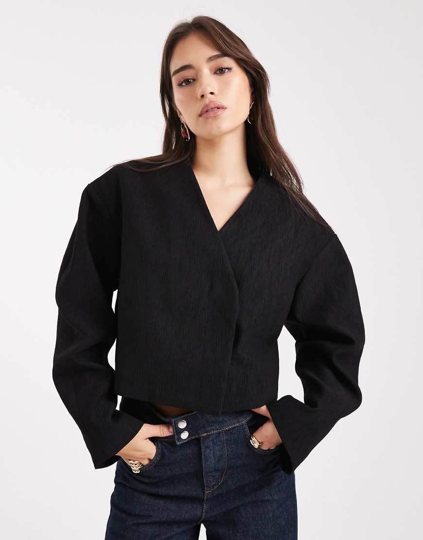 ASOS DESIGN - Strukturierter Cropped Blazer in Schwarz von ASOS DESIGN