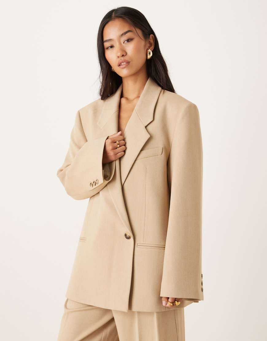 ASOS DESIGN - Strukturierter Oversize-Blazer in Sand-Neutral von ASOS DESIGN