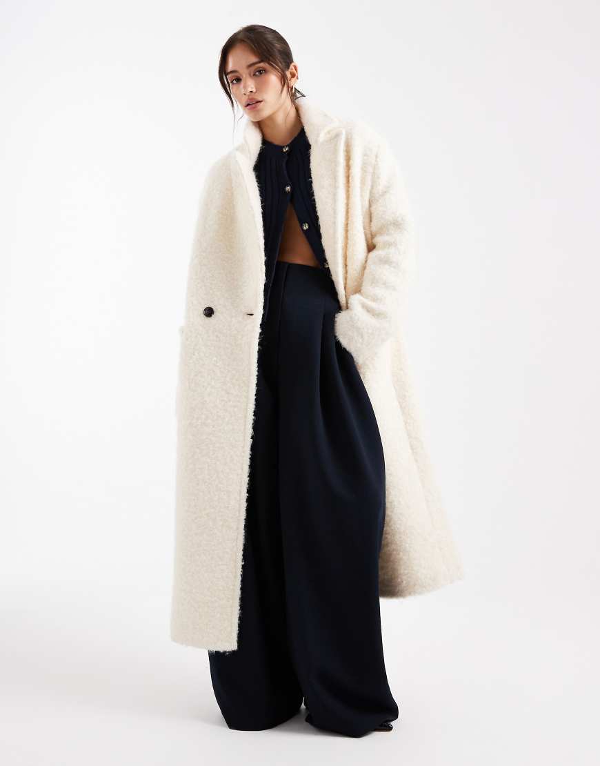 ASOS DESIGN - Strukturierter Dad-Mantel in Creme mit Oversize-Passform und hohem Wollanteil-Neutral von ASOS DESIGN