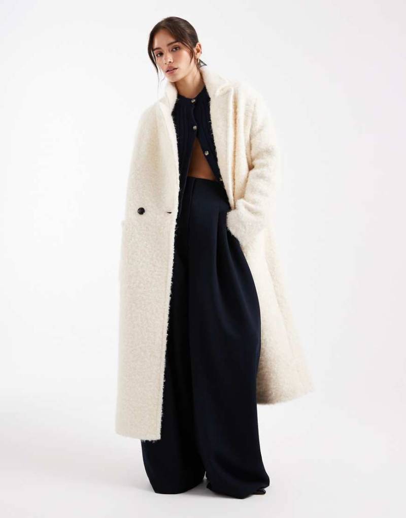 ASOS DESIGN - Strukturierter Dad-Mantel in Creme mit Oversize-Passform und hohem Wollanteil-Neutral von ASOS DESIGN