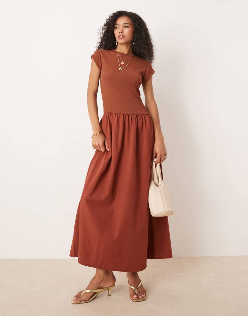 ASOS DESIGN - Strukturiertes Maxikleid aus Popelinemix in Rostrot mit tiefer Taille-Orange von ASOS DESIGN