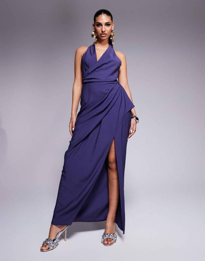 ASOS DESIGN - Strukturiertes Maxikleid in Indigoblau mit tiefem Wickelausschnitt und drapiertem Rockteil von ASOS DESIGN