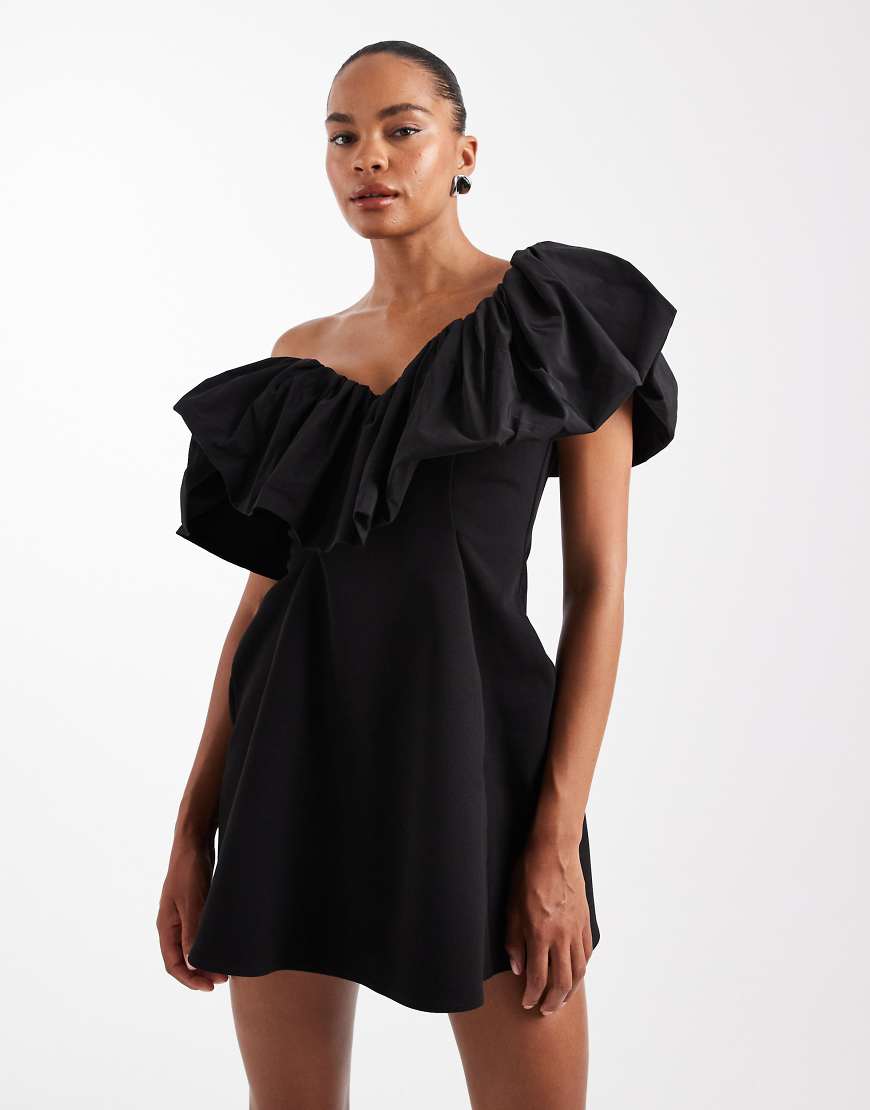 ASOS DESIGN - Strukturiertes One-Shoulder-Minikleid in Schwarz mit kontrastierendem Taft-Scrunch-Ausschnitt von ASOS DESIGN